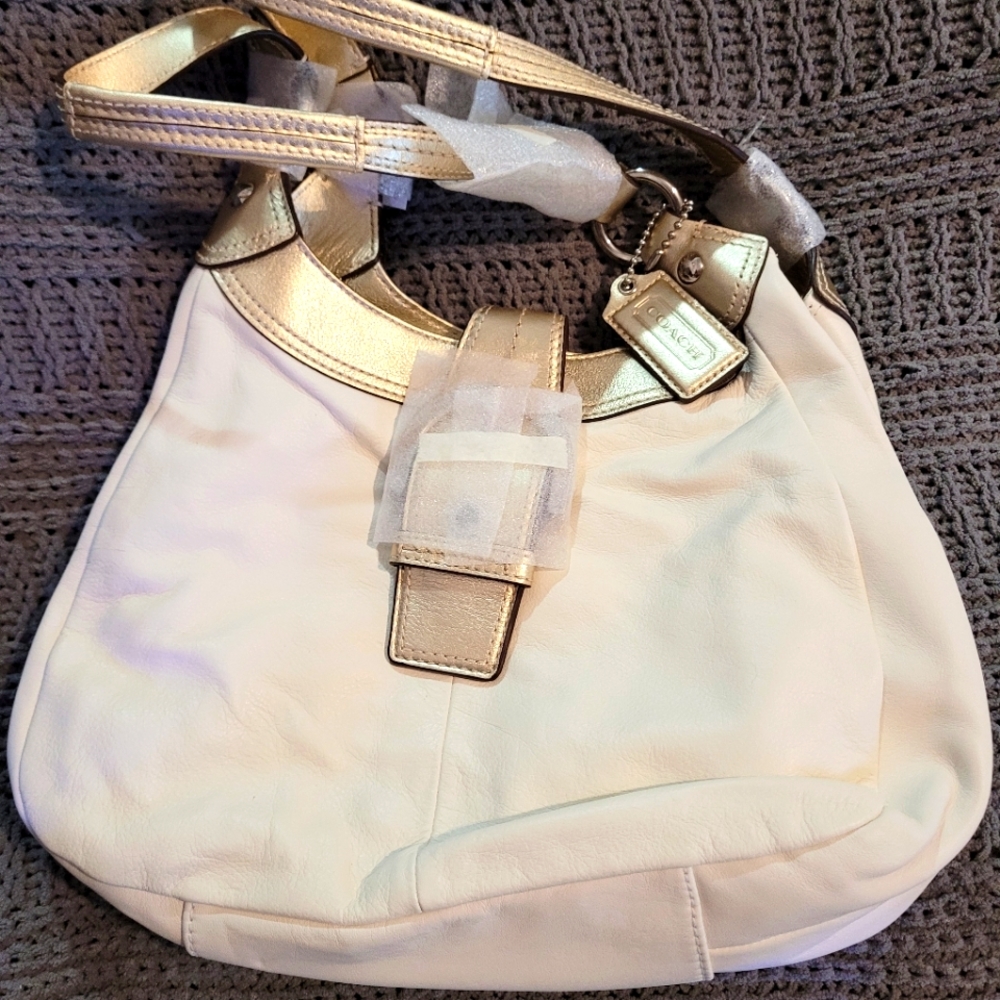 NEW Large Coach Cream Leather Shoulder Bag never used with Coach storage bag.